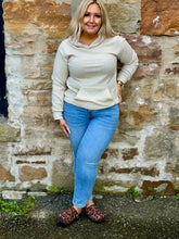 Load image into Gallery viewer, Ribbed Lightweight Hooded Long Sleeve