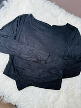 Load image into Gallery viewer, Long Sleeved Crop Top
