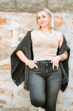 Load image into Gallery viewer, Round Neck Ribbed Long Cami
