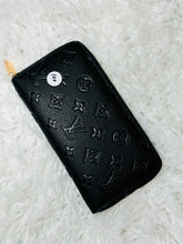 Load image into Gallery viewer, LV Monogram Zipped Bifold Long Wallet
