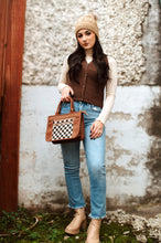 Load image into Gallery viewer, Pattern Knit Pom Pom Beanie
