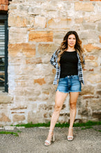 Load image into Gallery viewer, Risen Low Rise Frayed Shorts Addie
