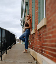 Load image into Gallery viewer, Eyelet Floral Cami
