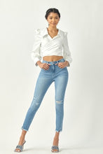 Load image into Gallery viewer, KanCan High Rise Distressed Ankle Skinny Avianna
