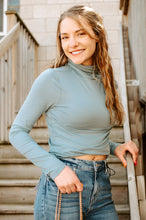 Load image into Gallery viewer, Turtleneck Long Sleeve Top
