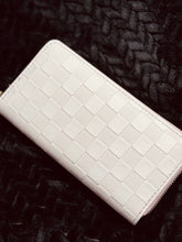 Load image into Gallery viewer, Checkered Zipper Wallet
