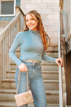 Load image into Gallery viewer, Turtleneck Long Sleeve Top
