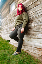 Load image into Gallery viewer, Extra Soft Oversized Crewneck Sweatshirt
