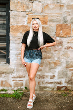 Load image into Gallery viewer, Loose Round Neck Lace Splice Hem Top
