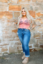 Load image into Gallery viewer, Floral Lace Fitted Tank
