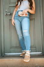 Load image into Gallery viewer, KanCan High Rise Distressed Ankle Skinny Avianna
