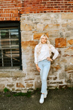 Load image into Gallery viewer, Floral Print Patch Work Crewneck
