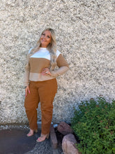 Load image into Gallery viewer, Color Block Crewneck
