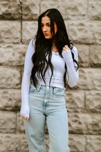 Load image into Gallery viewer, Long Sleeve Fitted Round Neck Top
