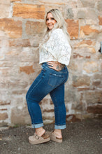 Load image into Gallery viewer, Hollow Lace Floral Sleeve Top
