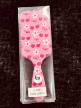 Load image into Gallery viewer, Luxie Paddle Brush
