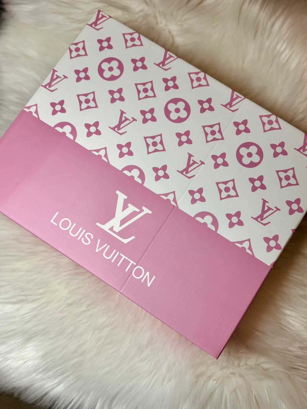 LV Blankets