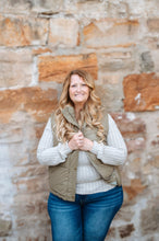 Load image into Gallery viewer, High Neck Puffer Vest
