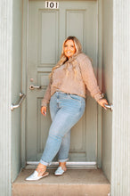 Load image into Gallery viewer, Round Oversized Stripe Sweater

