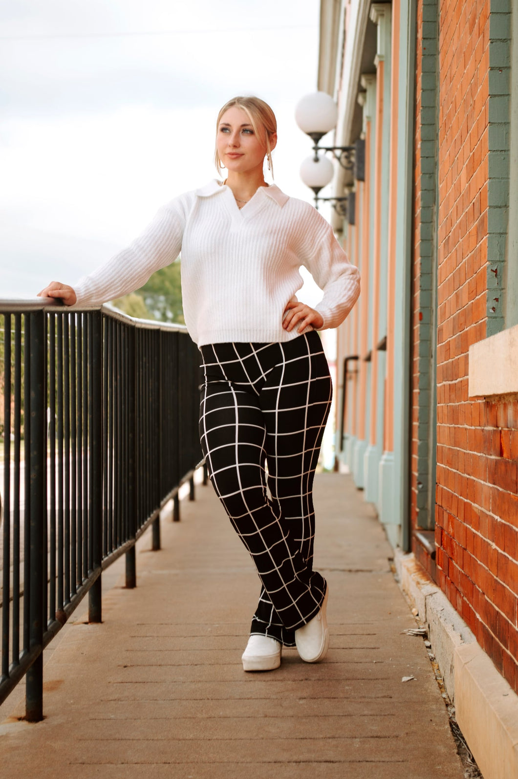 White Collar Sweater