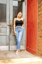 Load image into Gallery viewer, Eyelet Floral Cami
