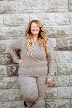 Load image into Gallery viewer, Ribbed Drawstring 2 Piece Lounge Set
